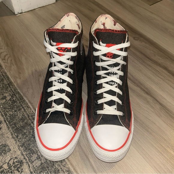 chicago bulls Black and Red High-Top converse Sneakers - Picture 8 of 8
